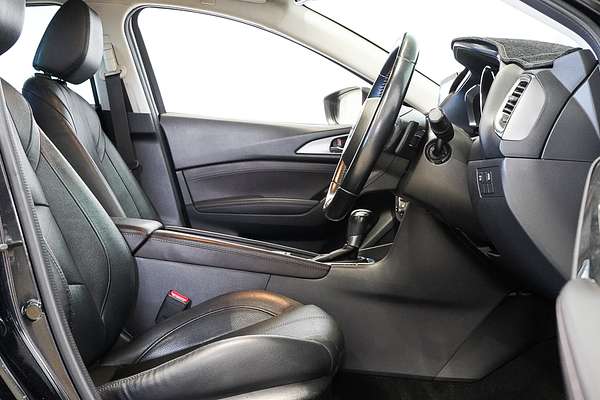 2017 Mazda 3 SP25 GT BN Series