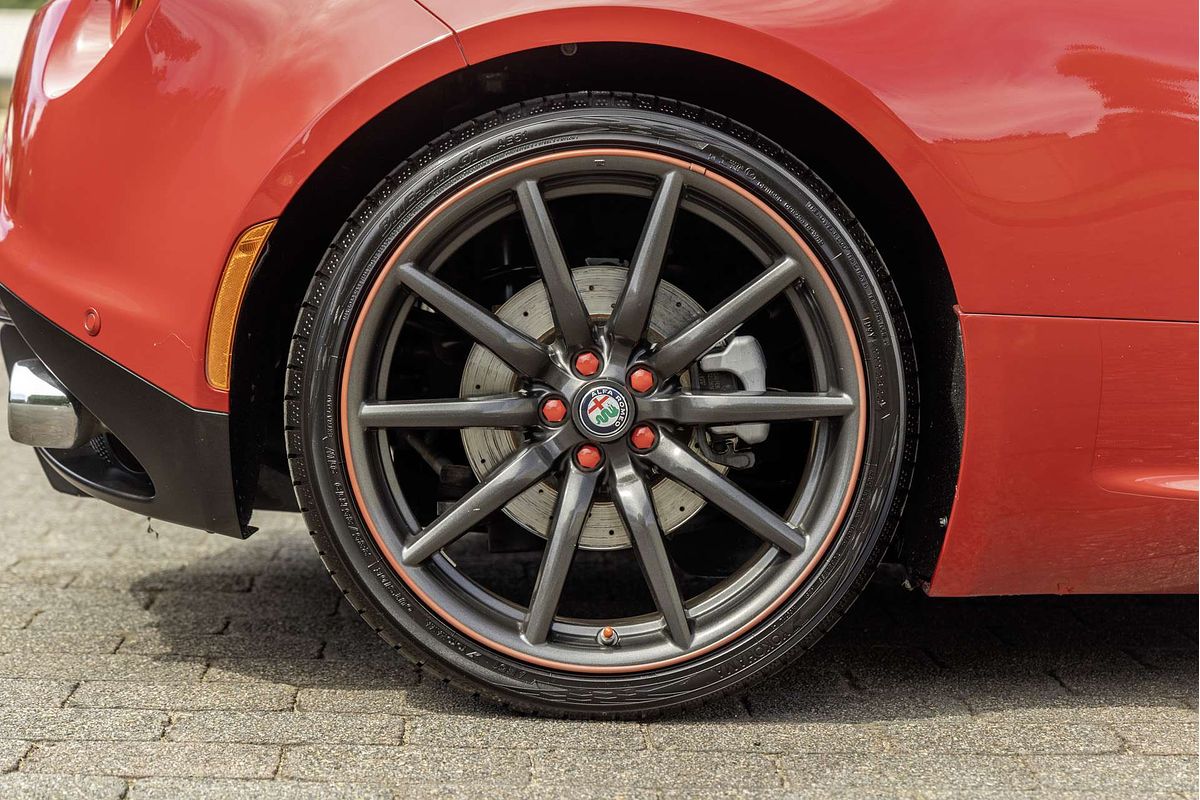 2019 Alfa Romeo 4C  Series 1