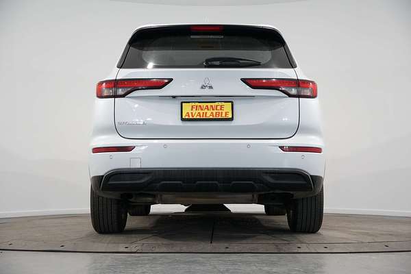 2024 Mitsubishi Outlander ES ZM