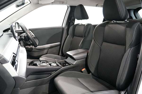 2024 Mitsubishi Outlander ES ZM