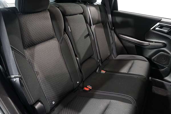 2024 Mitsubishi Outlander ES ZM