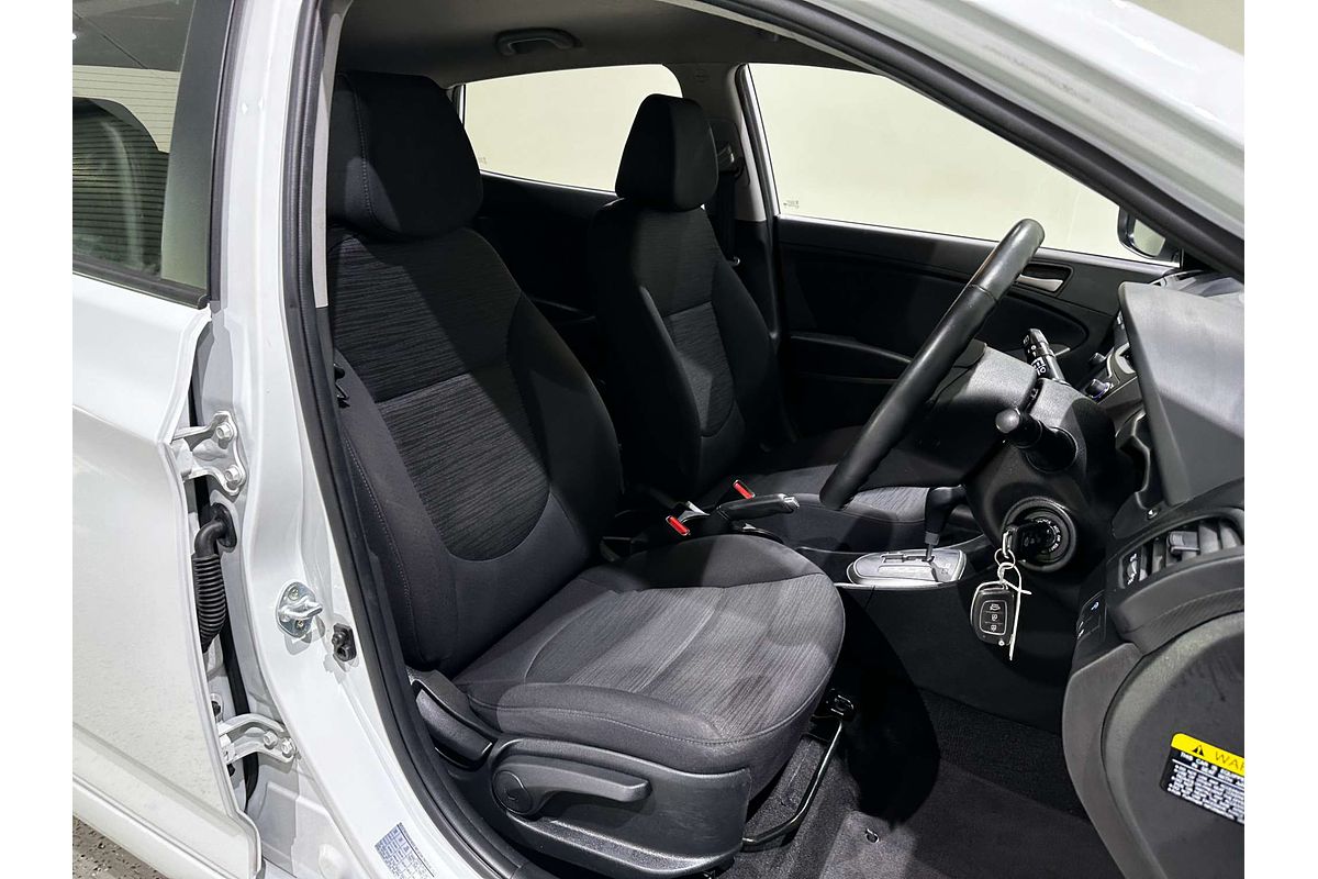 2018 Hyundai Accent Sport RB6