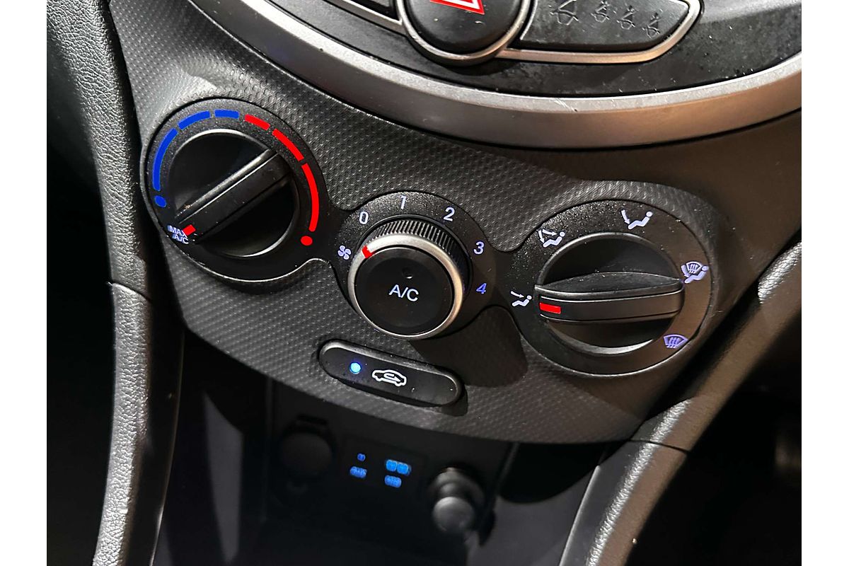 2018 Hyundai Accent Sport RB6