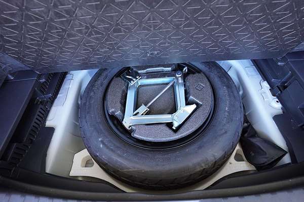 2020 Toyota RAV4 Cruiser AXAH54R