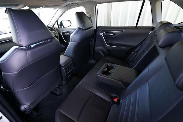 2020 Toyota RAV4 Cruiser AXAH54R