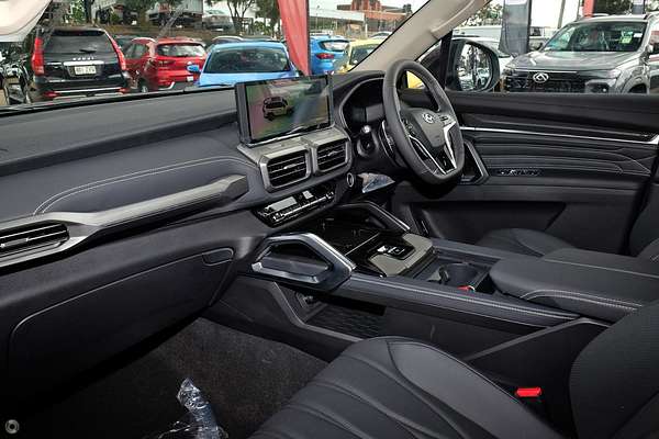 2025 LDV D90 Executive SV9A