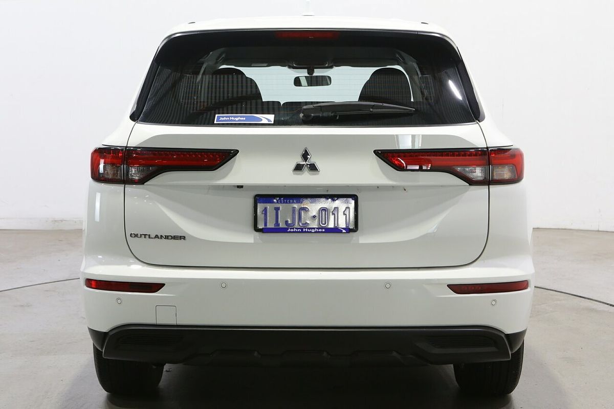 2024 Mitsubishi Outlander ES ZM
