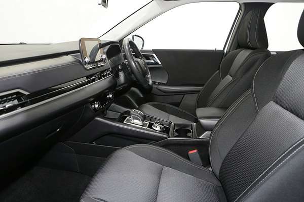 2024 Mitsubishi Outlander ES ZM