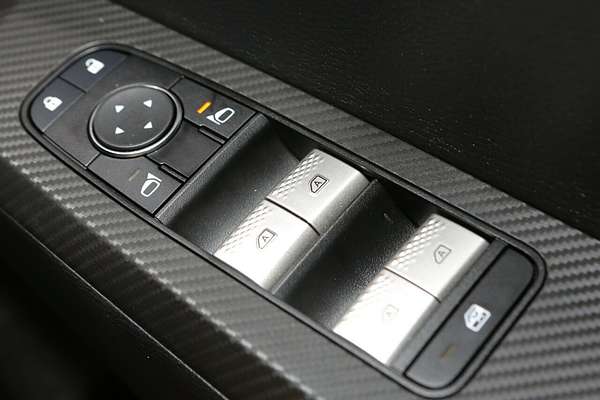 2024 Mitsubishi Outlander ES ZM