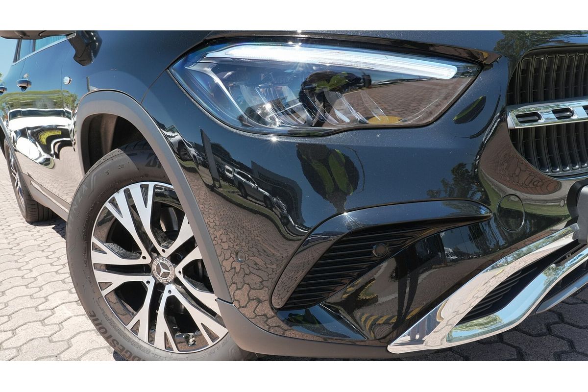 2025 Mercedes-Benz GLA-Class GLA250 e with EQ hybrid technology H247