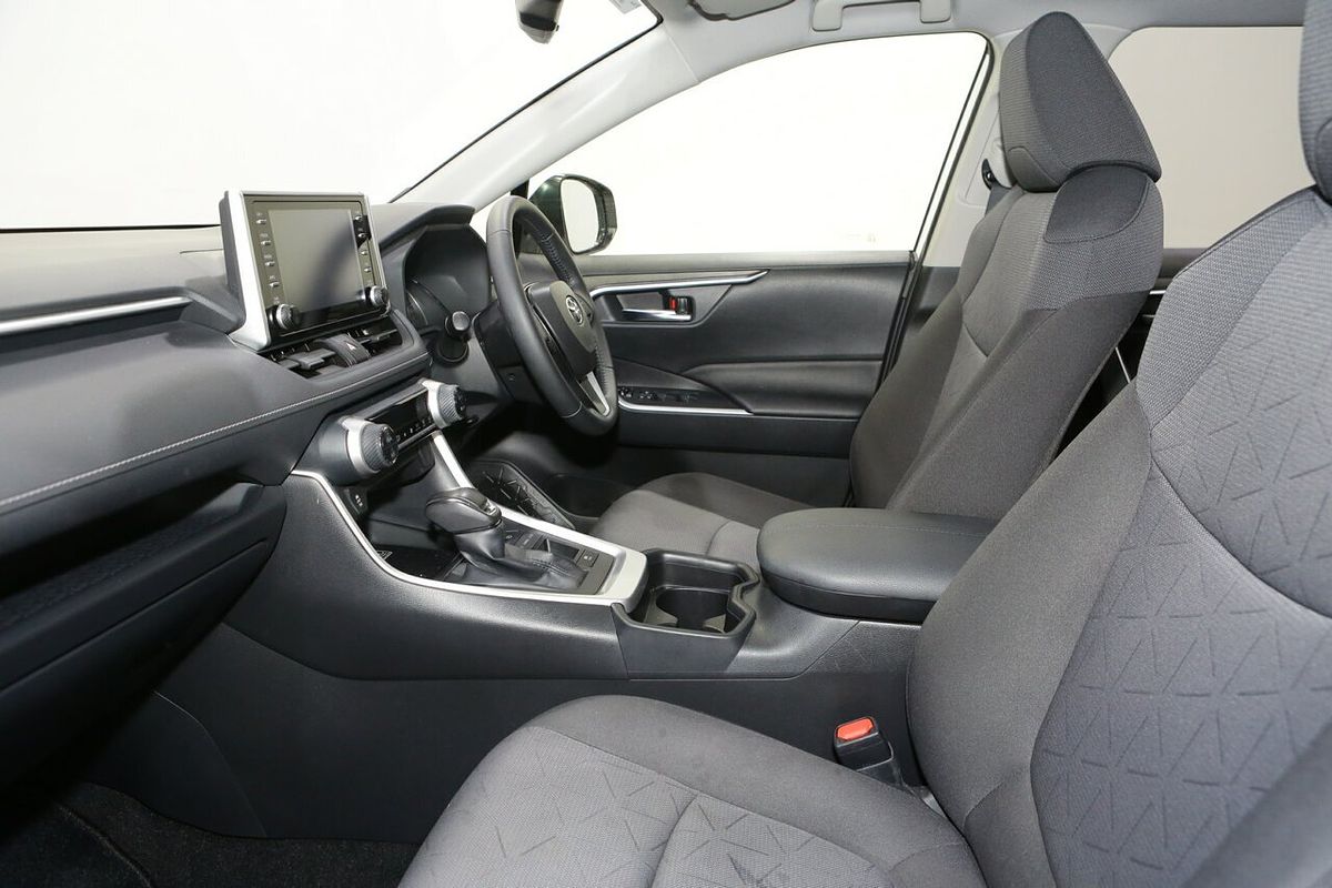 2021 Toyota RAV4 GXL AXAH52R