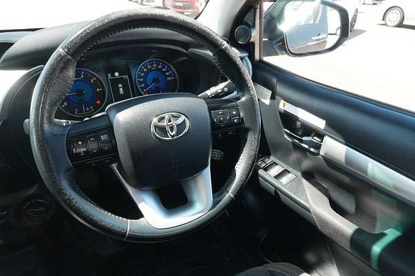 2019 Toyota Hilux SR5 GUN126R 4X4