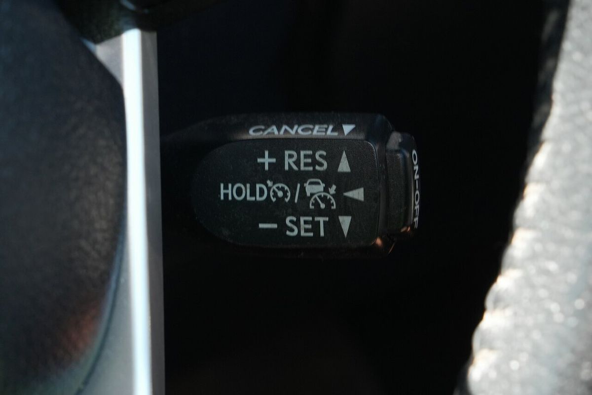 2019 Toyota Hilux SR5 GUN126R 4X4