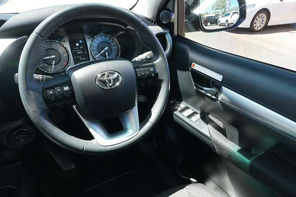2022 Toyota Hilux SR5 GUN126R 4X4