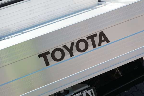 2022 Toyota Hilux SR5 GUN126R 4X4