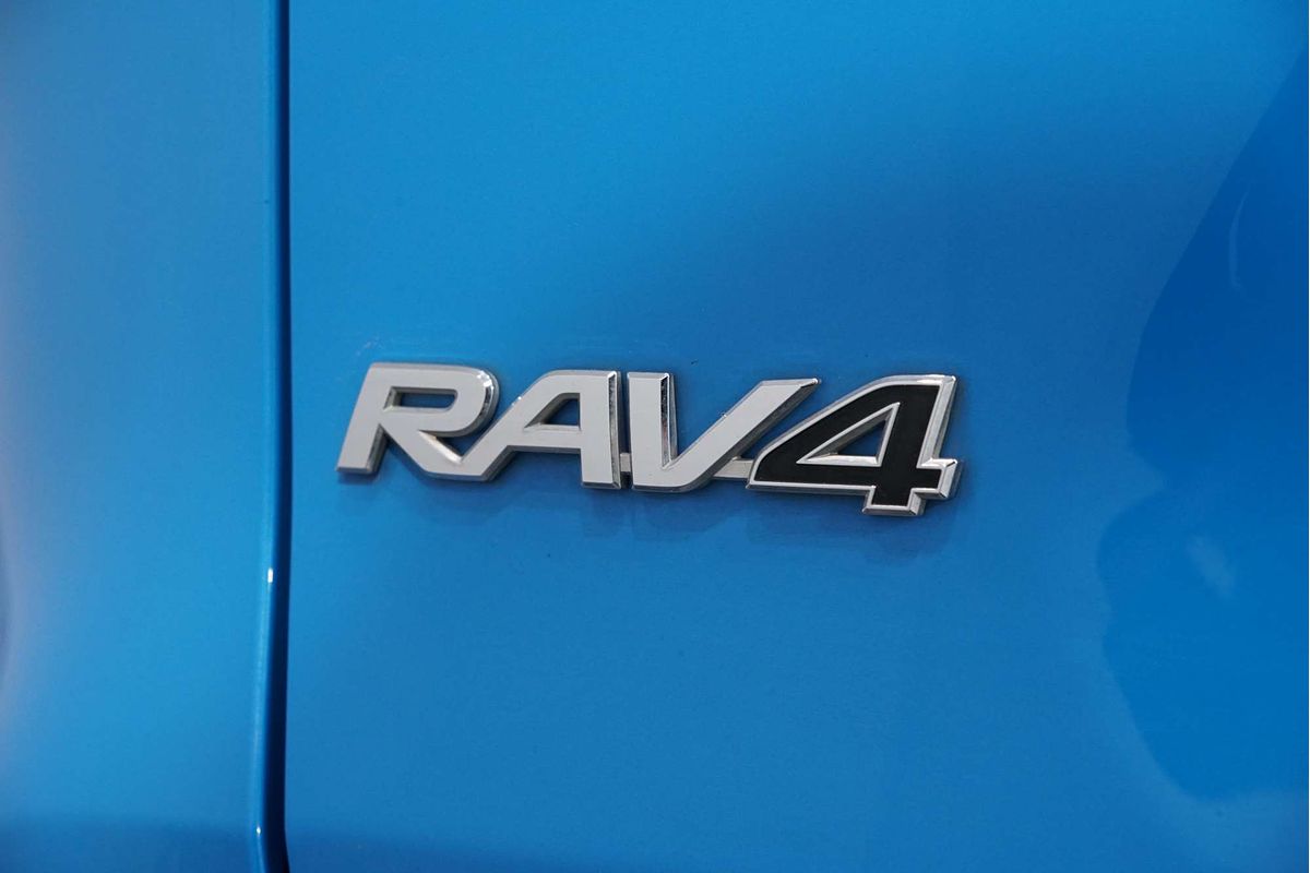 2020 Toyota RAV4 Cruiser AXAH52R