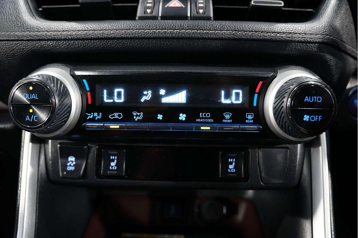 2020 Toyota RAV4 Cruiser AXAH52R