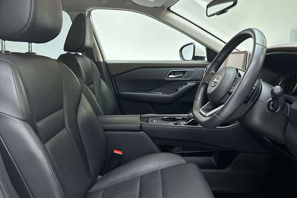 2023 Nissan X-TRAIL ST-L T33