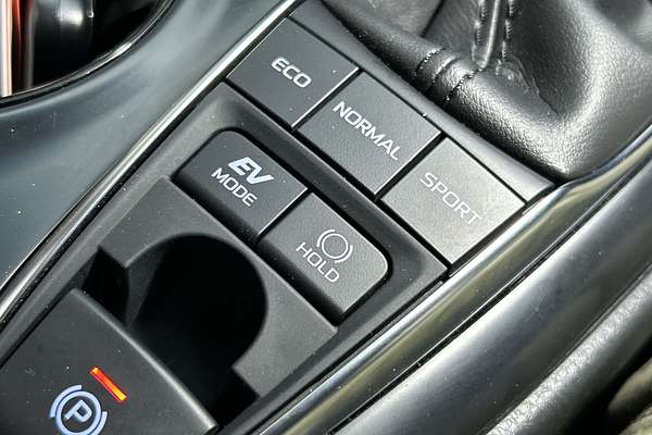 2020 Toyota Camry Ascent AXVH71R