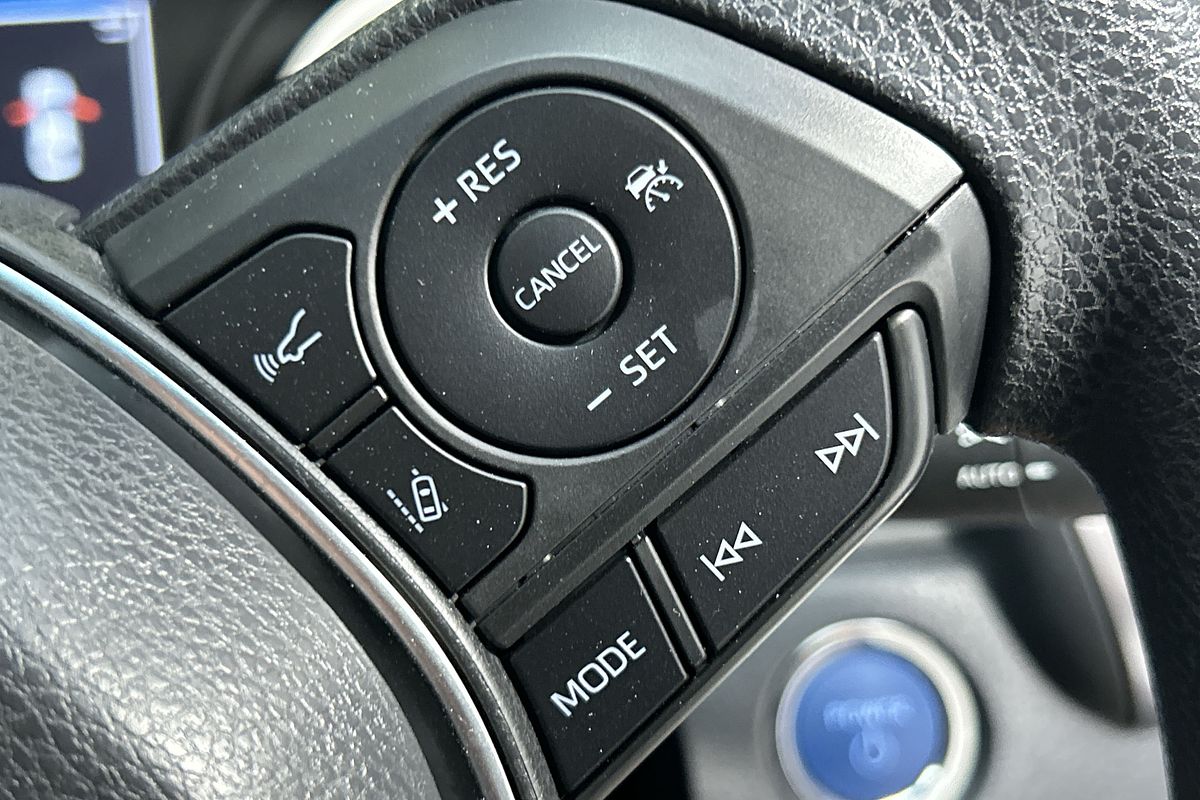 2020 Toyota Camry Ascent AXVH71R