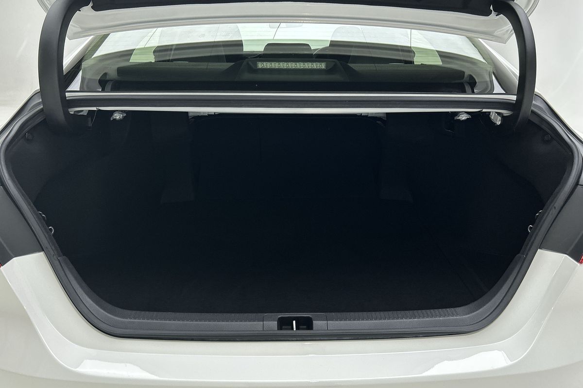 2020 Toyota Camry Ascent AXVH71R