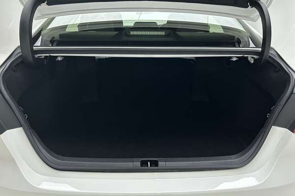 2020 Toyota Camry Ascent AXVH71R