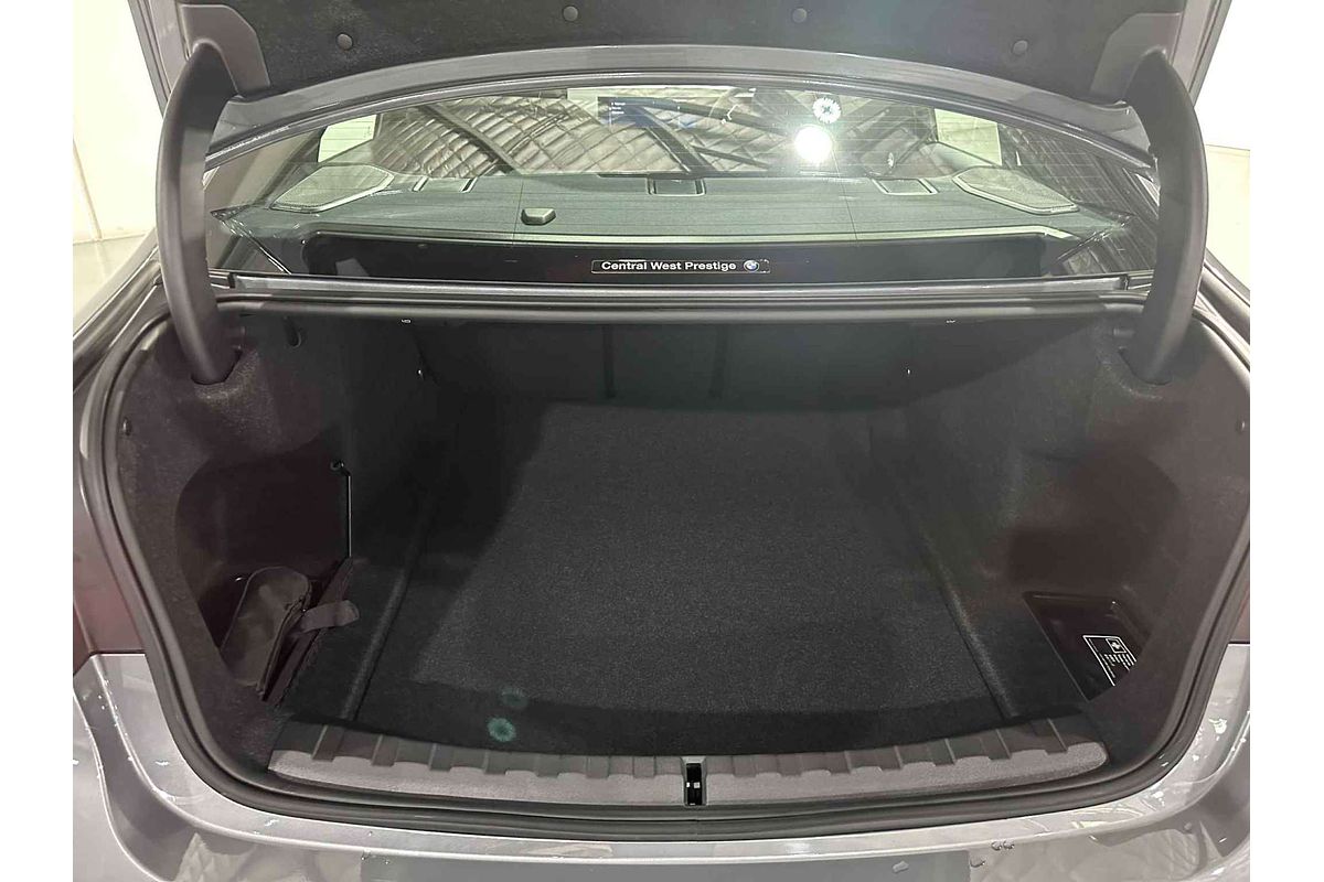 2025 BMW 3 Series 330i M Sport G20 LCI II