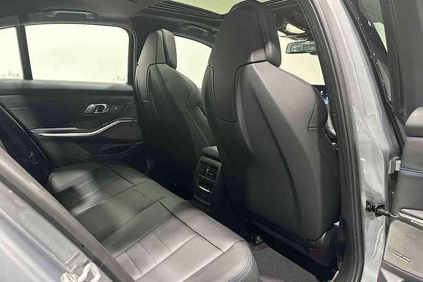 2025 BMW 3 Series 330i M Sport G20 LCI II