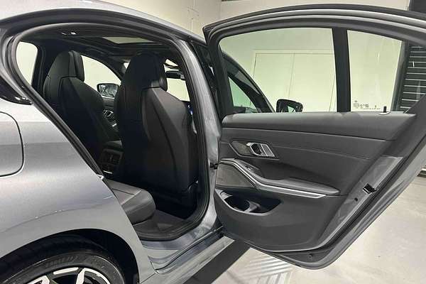 2025 BMW 3 Series 330i M Sport G20 LCI II