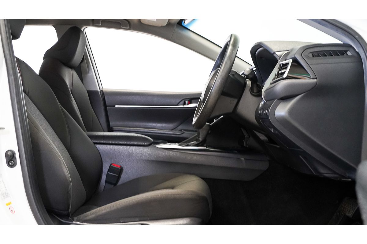 2018 Toyota Camry Ascent AXVH71R