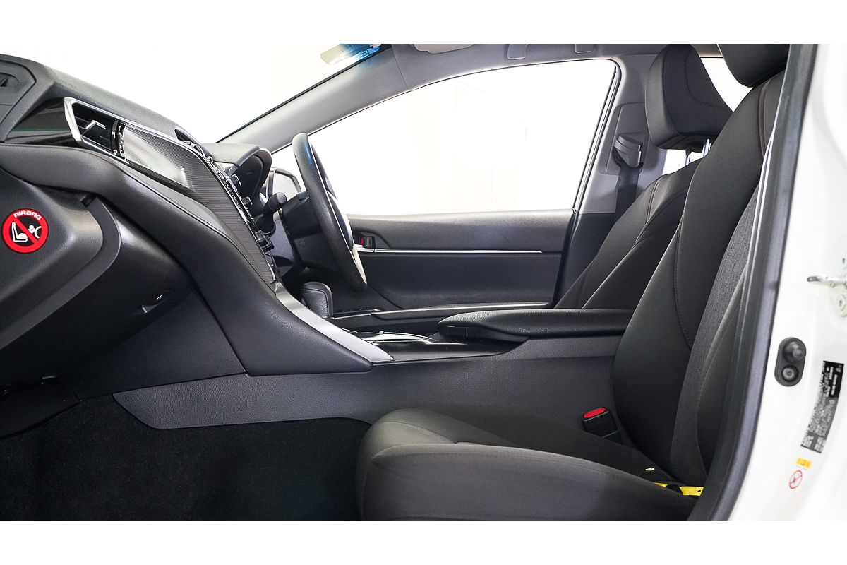 2018 Toyota Camry Ascent AXVH71R