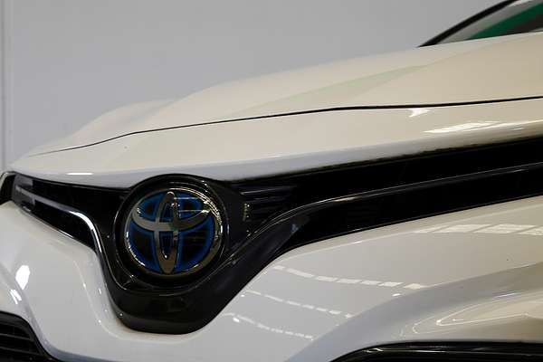 2018 Toyota Camry Ascent AXVH71R