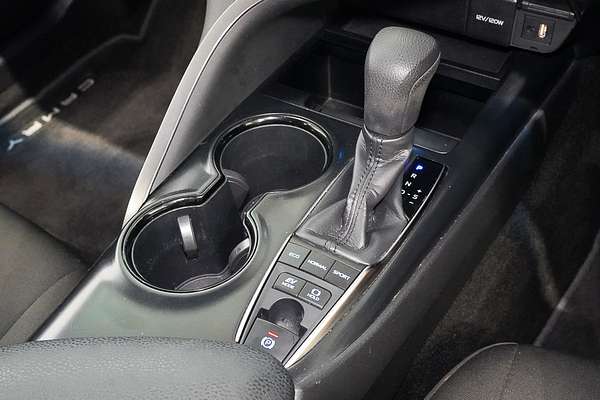 2018 Toyota Camry Ascent AXVH71R