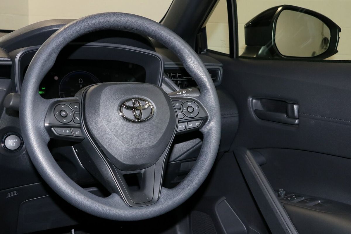 2025 Toyota Corolla Cross GX MXGH10R