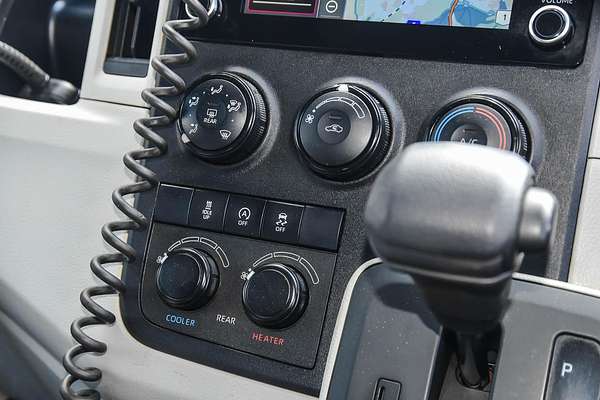 2019 Toyota Hiace Commuter GDH322R ELWB High Roof