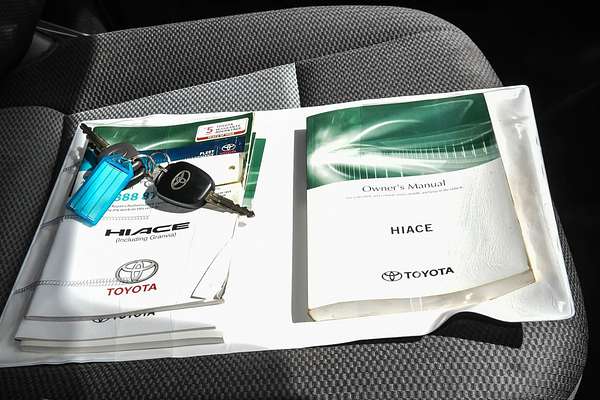 2019 Toyota Hiace Commuter GDH322R ELWB High Roof