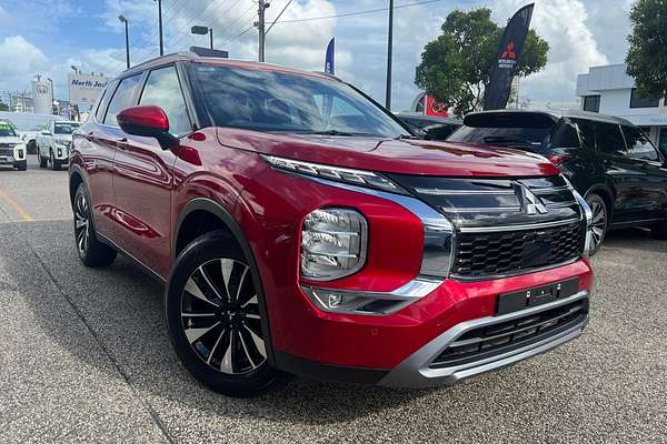 2025 Mitsubishi Outlander LS ZM