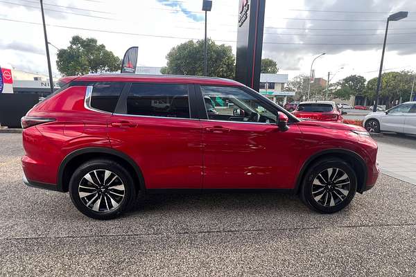 2025 Mitsubishi Outlander LS ZM