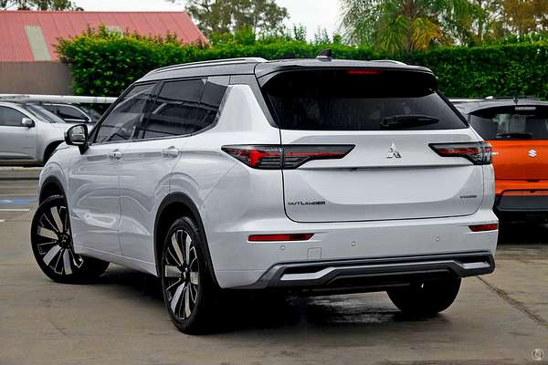 2025 Mitsubishi Outlander Exceed Tourer ZM