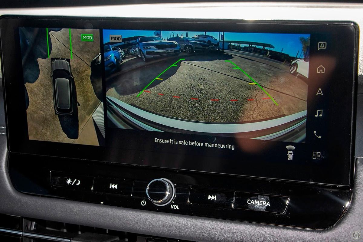 2025 Mitsubishi Outlander Exceed ZM