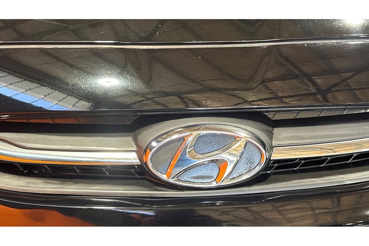 2014 Hyundai Accent Active RB2