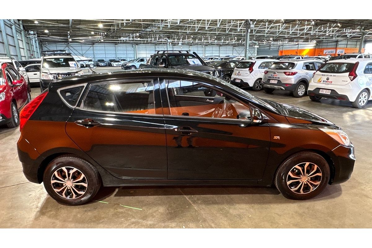 2014 Hyundai Accent Active RB2