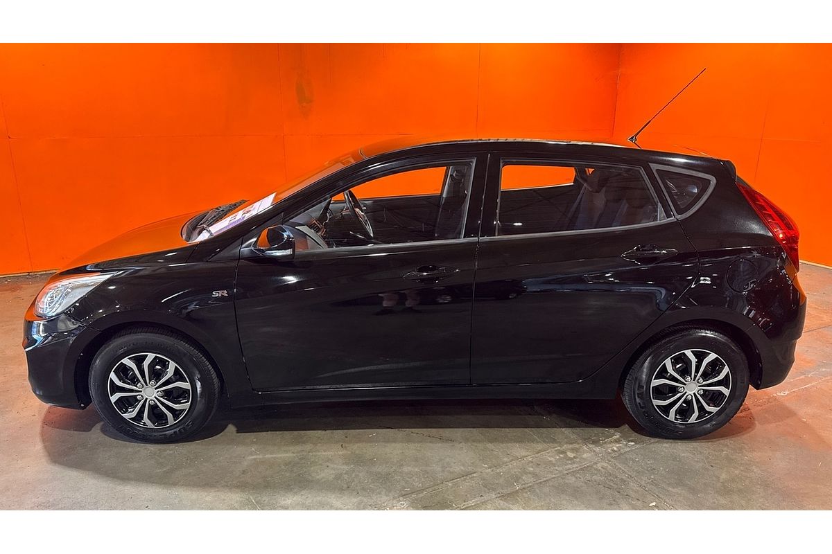 2014 Hyundai Accent Active RB2