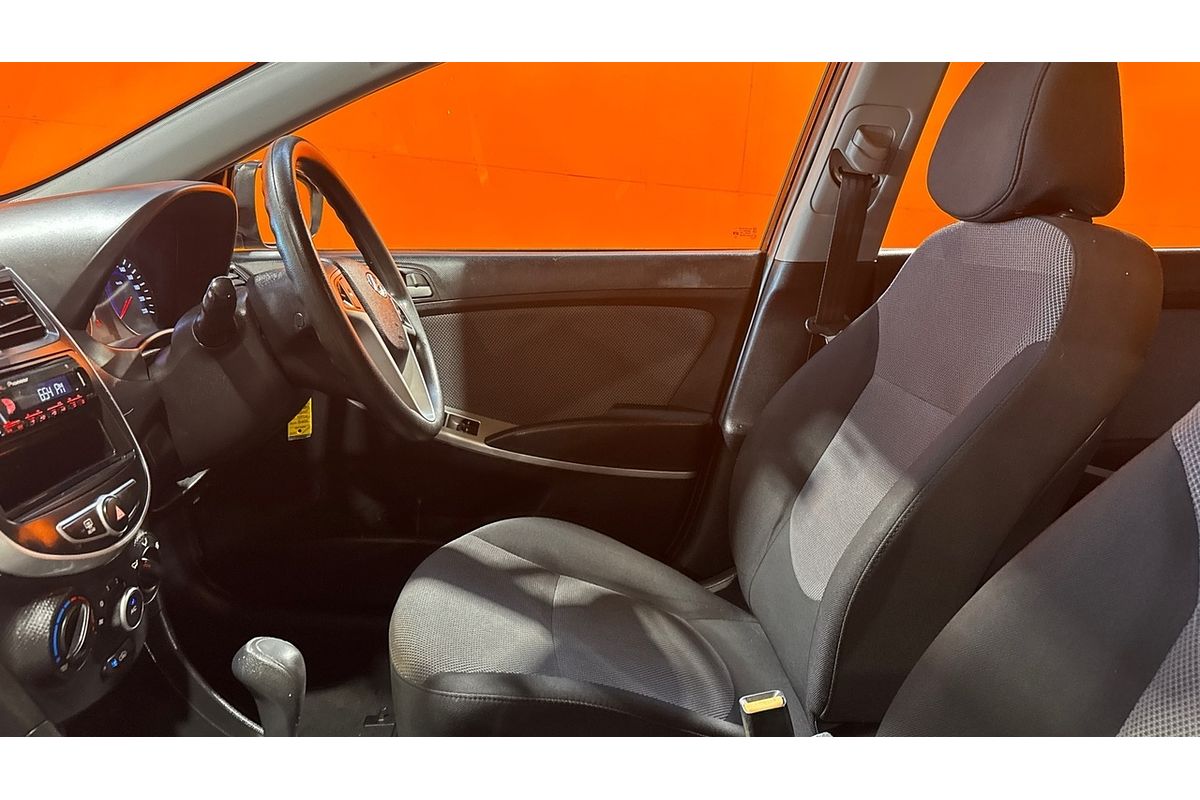 2014 Hyundai Accent Active RB2