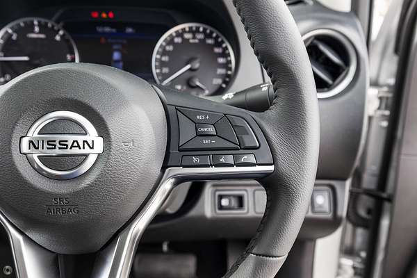 2025 Nissan Navara ST-X D23 4X4