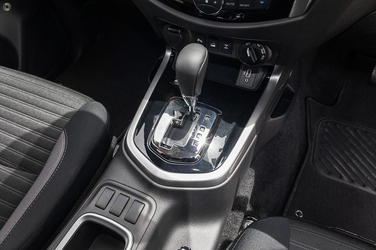 2025 Nissan Navara ST-X D23 4X4