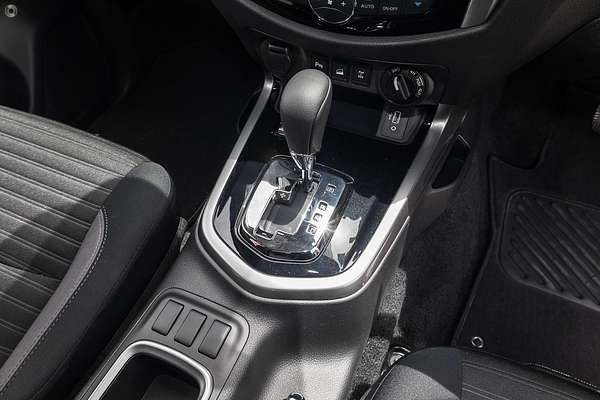 2025 Nissan Navara ST-X D23 4X4