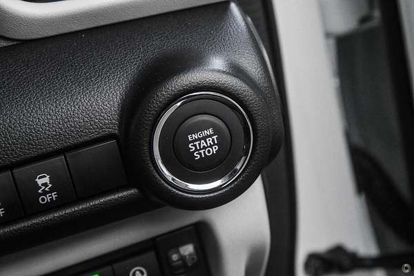 2025 Suzuki Swift Hybrid Plus UZ