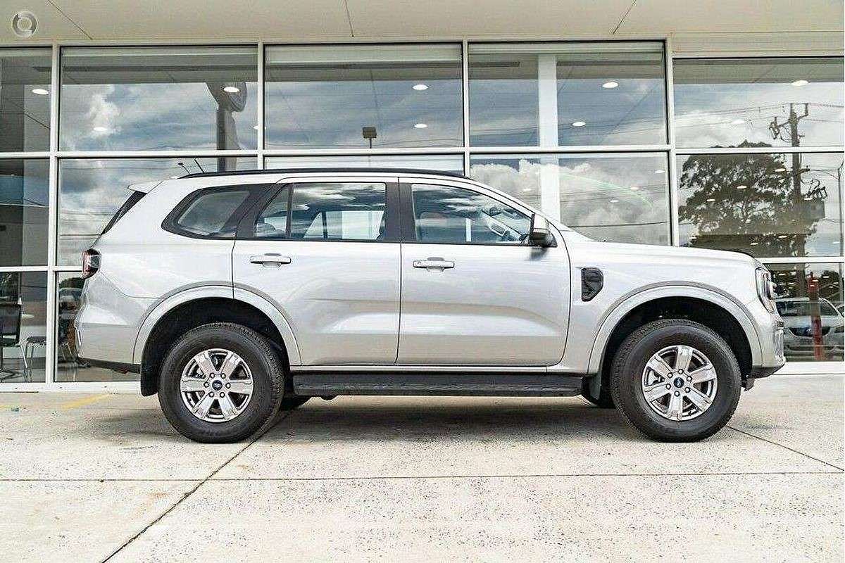 2024 Ford Everest Ambiente  2.0L