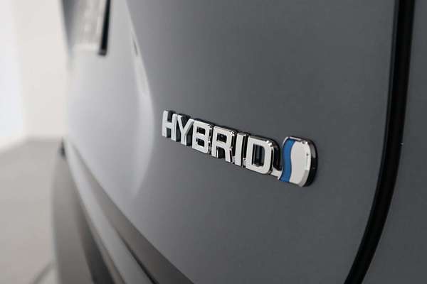 2023 Toyota RAV4 XSE (2WD) HYBRID PREMIUM PAINT AXAH52R